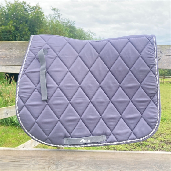 AB Dressuurzadeldoek Bellis