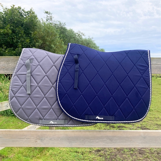 AB Dressuurzadeldoek Bellis