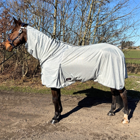 RK insectendeken met kruissingels